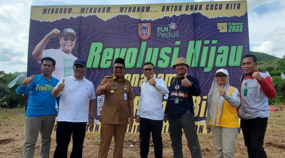 KEPALA BP2SDM MENANAM BERSAMA PAMAN BIRIN
