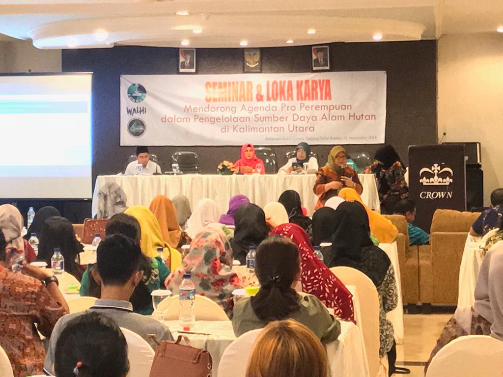 berita_55160_kepala-pusat-penyuluhan-sebagai-narasumber-dalam-seminar-dan-loka-karya-mendorong-agenda-pro-perempuan-dalam-pengelolaan-sumber-daya-alam-hutan-di-kalimantan-utara_20221003150000.jpeg
